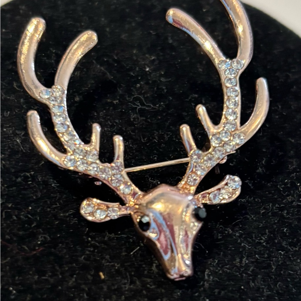 Elegant Reindeer Brooch with Rhinestones Christmas Winter Jewelry